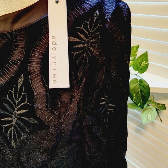 ADELYN RAE NEW VELVET FLORAL CUT OUT DRESS S/M - Picture 3 of 7